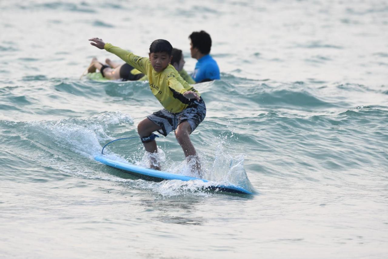 Готель Baan Andaman Sea Surf Patong Екстер'єр фото