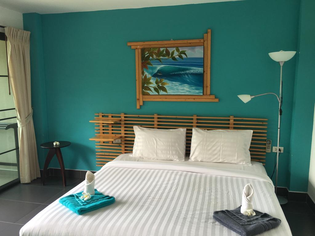 Готель Baan Andaman Sea Surf Patong Екстер'єр фото