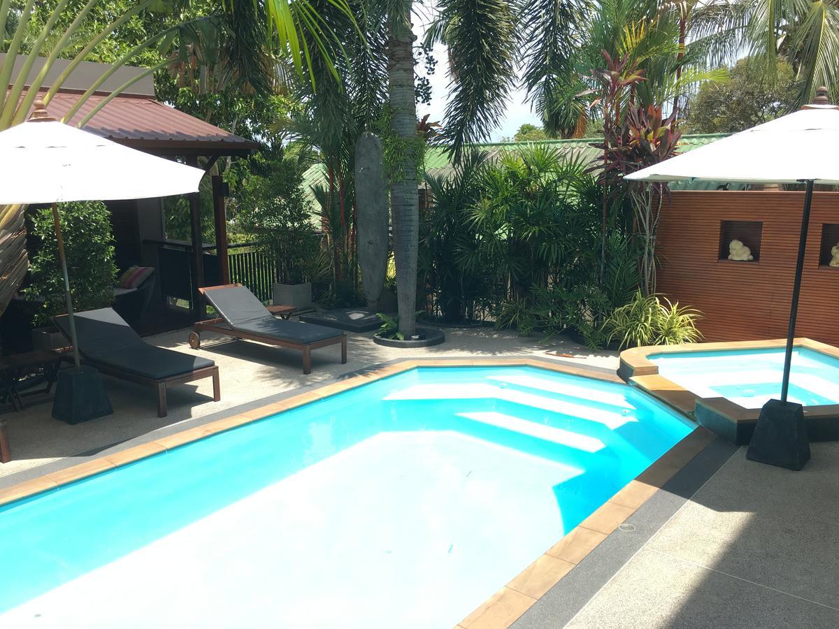 Готель Baan Andaman Sea Surf Patong Екстер'єр фото